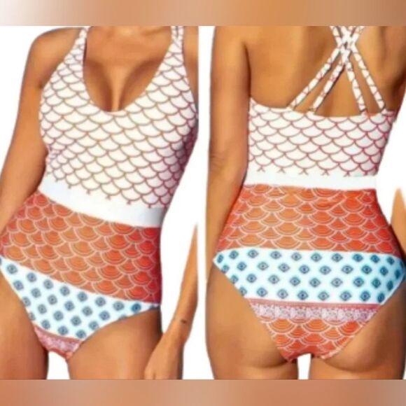 Cupshe mermaid scale printed one piece features strappy back size med - Picture 3 of 4